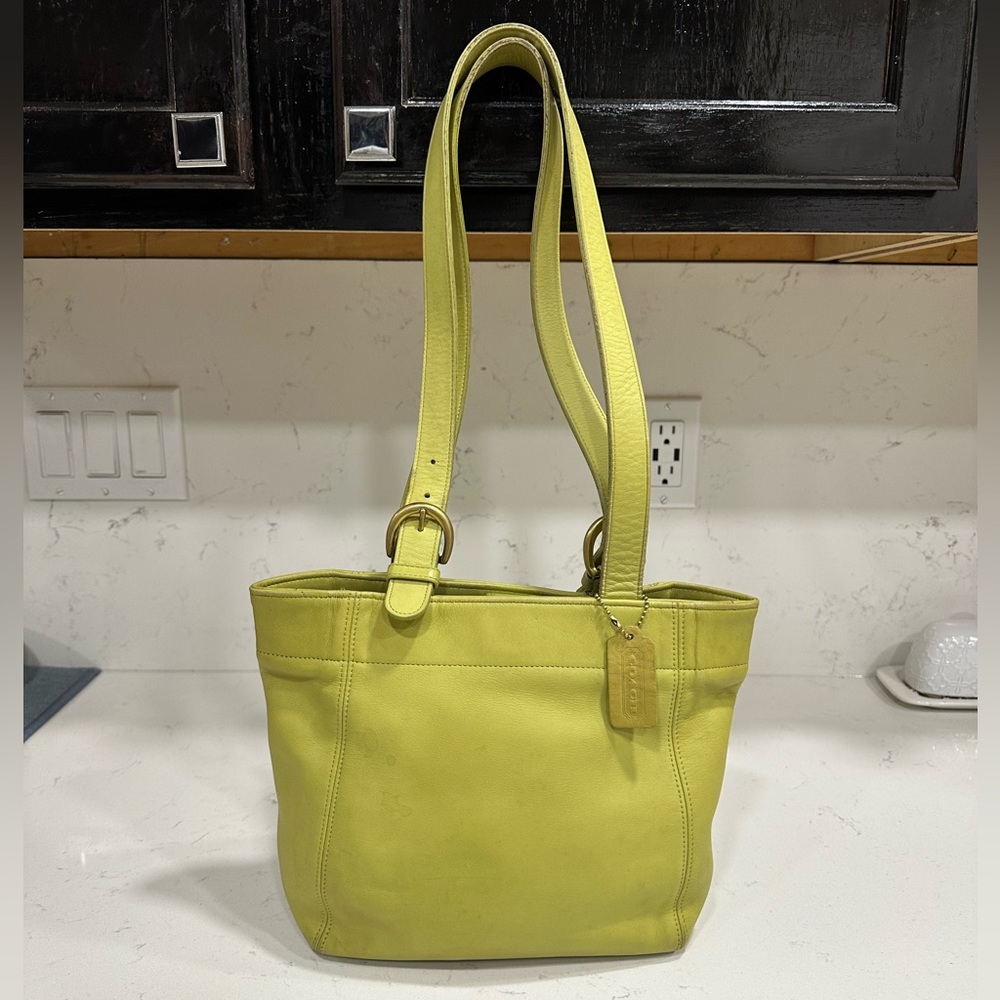 Vintage Coach Soho Buckle Bag #4157 Lime Green Leather Shoulder Bag 1996